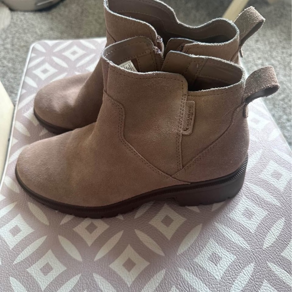 Women's Tan Suede Ankle Boots